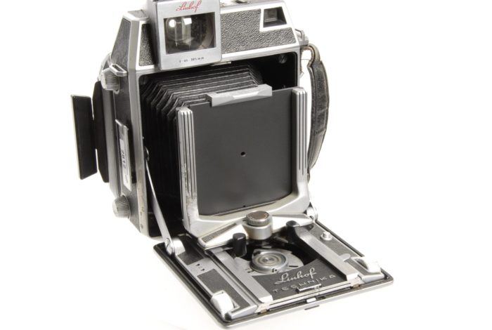 Linhof 23 Lens Board. 74mm x 82mm; No shutter hole. Graded: NEW [#084.X] - Image 2