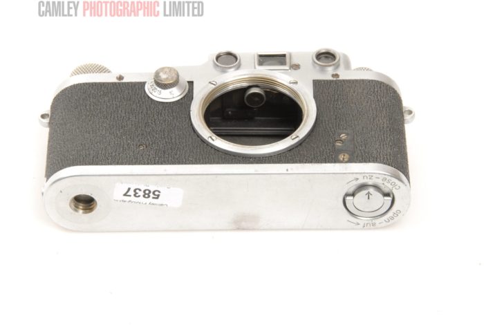 Leica 1949 IIIc Camera Body.  (LOOHW). Graded: AS-IS [#5837] - Image 6