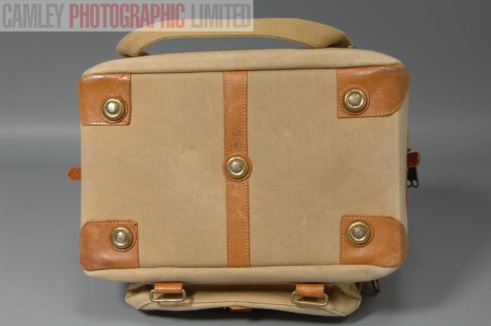 Fogg Camera Bag in Sand Leather and Canvas. Graded: EXC [#10064] - Image 5