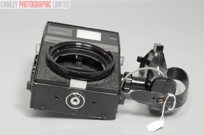 Mamiya Universal Press Medium Format Camera Body and Grip. Graded: EXC [#10160] - Image 5