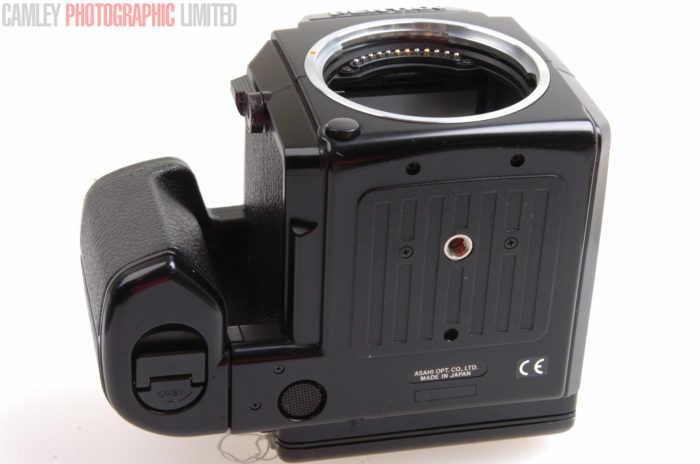 Pentax 645N Medium Format AF Body w/built-in 120 Back. Graded: EXC+ [#8508] - Image 5
