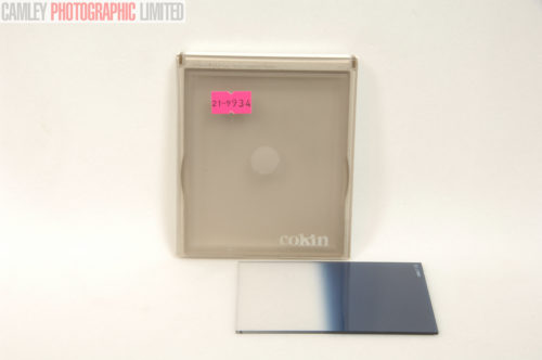 Cokin P123 B2 - Graduated Blue. With original case (P123). Graded: EXC+ [#9934]