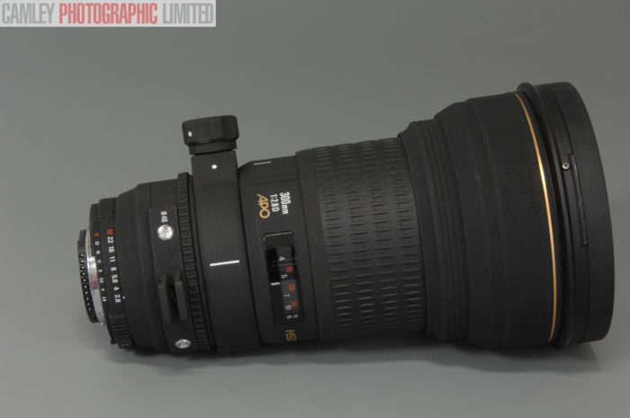 Sigma 300mm f2.8 D APO Telephoto Lens for Nikon. Graded: LN- [#10318] - Image 4