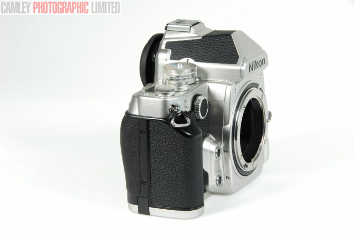 Nikon Df DSLR in Silver. 30 Exposures. Boxed and pristine. Graded: LN [#9397] - Image 3