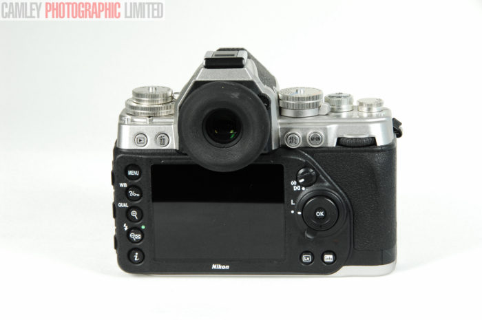 Nikon Df DSLR in Silver. 30 Exposures. Boxed and pristine. Graded: LN [#9397] - Image 4