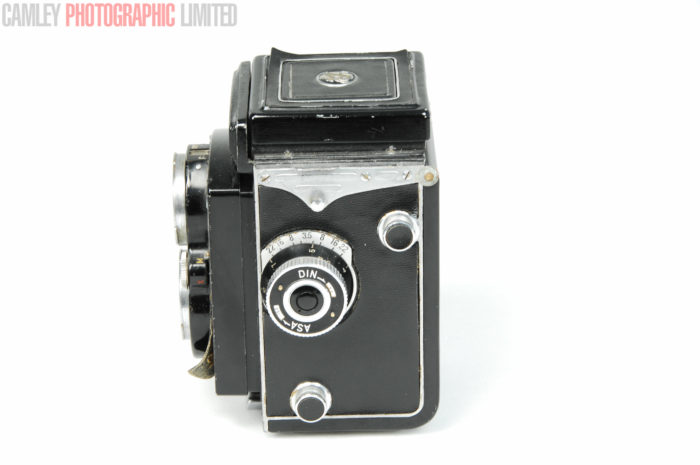 Yashica-Mat TLR Camera w/ Lumaxar 80mm f3.5. Graded: BGN [#9461] - Image 3