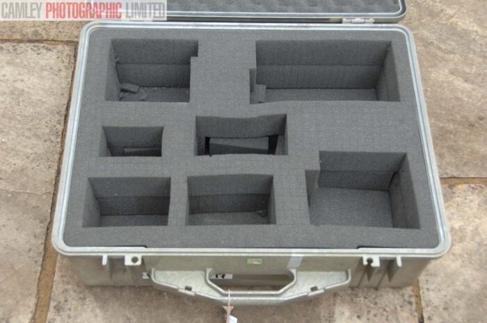 Pelican Hard Case. Some Foam. Dimensions: 59 x 51 x 23cm. Graded: EXC- [#11071] - Image 4