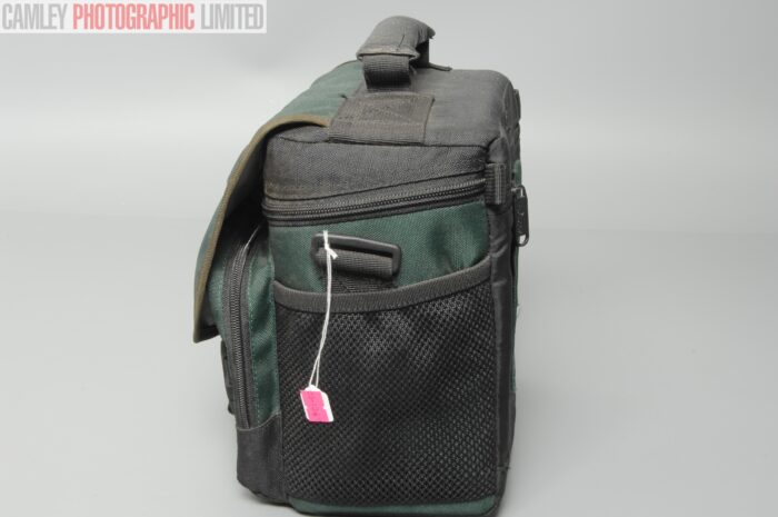 LowePro Nova 2 Padded Nylon Camera Bag for DSLR. Graded: EXC [#11069] - Image 3