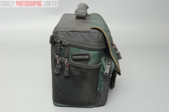 LowePro Nova 2 Padded Nylon Camera Bag for DSLR. Graded: EXC [#11069] - Image 5