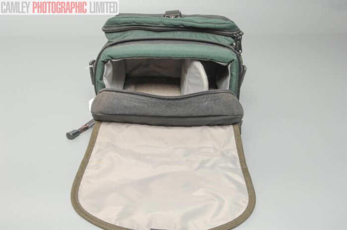 LowePro Nova 2 Padded Nylon Camera Bag for DSLR. Graded: EXC [#11069] - Image 7