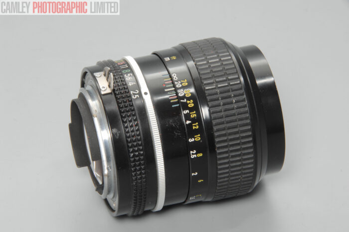 Nikon Pre-AI NAI 105mm f2.5 Lens. 7 blade aperture (BC0 04 413). Graded: EXC+ [#11133] - Image 7