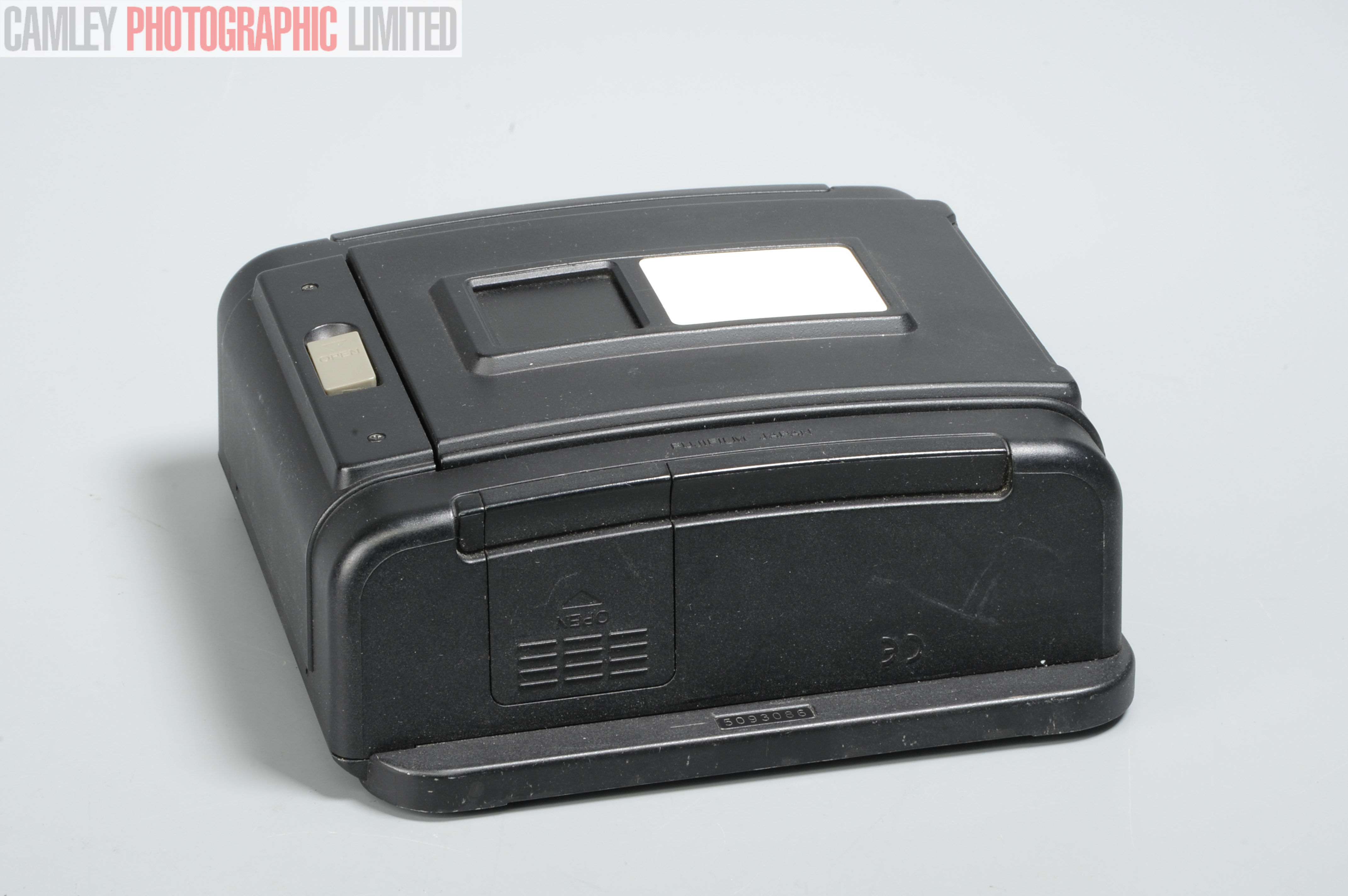 Fuji GX680 III Professional Roll Film Holder 120 Insert