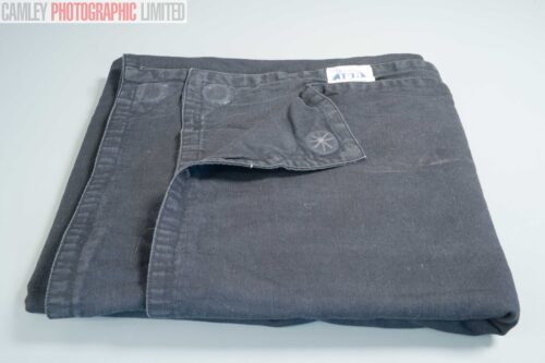 JRD Large Format Dark Focusing Cloth. Made in England. Graded: EXC- [#11670]