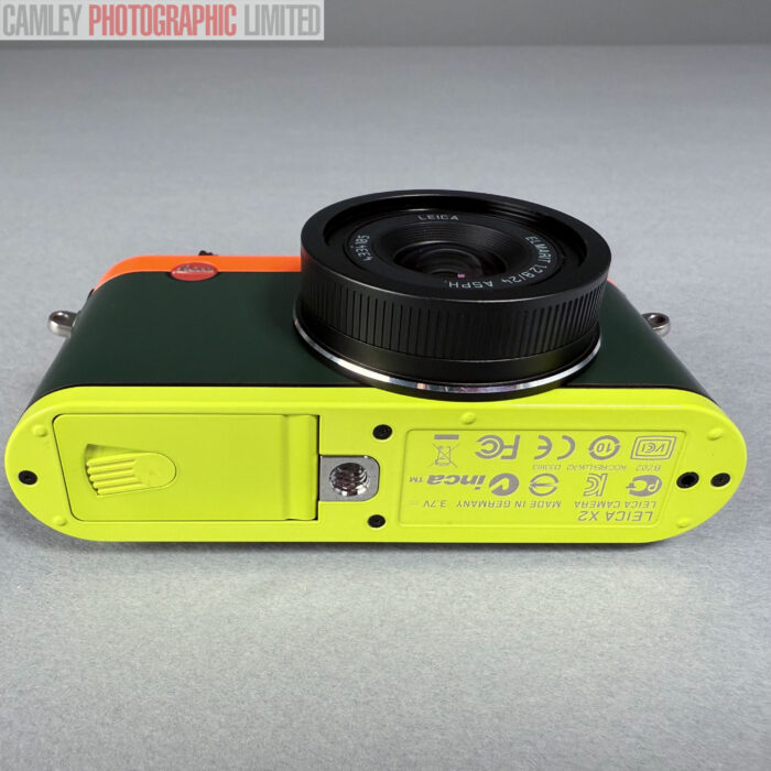 Leica x2 Paul Smith Limited Edition. Boxed (18453). Graded: LN- [#11871] - Image 13