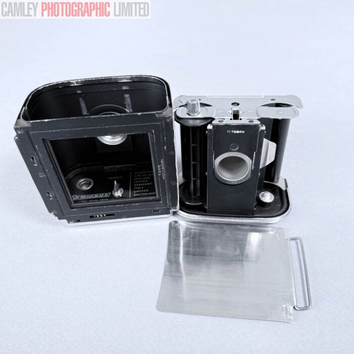 Hasselblad Chrome C12 Film Magazine Back. 1964 (30015). Graded: EXC+ [#11880] - Image 10