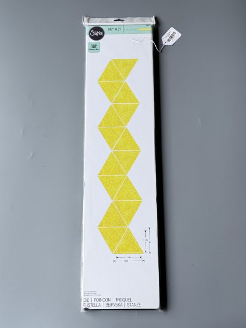 Sizzix Bigz XL 25 Trianles Equilateral 3'' Hx 3'' W unfinished 7.62cm Hx 8.89cm Ellison - Sizzix #658132 [21194]