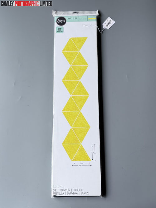 Sizzix Bigz XL 25 Trianles Equilateral 3'' Hx 3'' W unfinished 7.62cm Hx 8.89cm Ellison - Sizzix #658132 [21194]