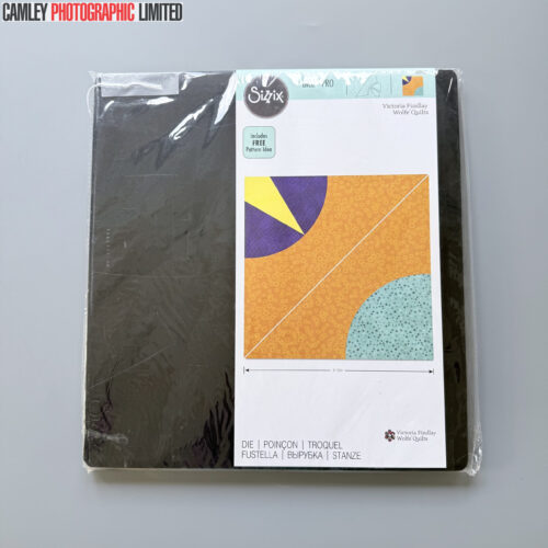 Sizzix Bigz Pro Ellison Victoria Findlay Wolfe Quilts Bow Tie 9 1/2in Assembled 24.13 cm x 24.13cm - Sizzix #660927 [20182]