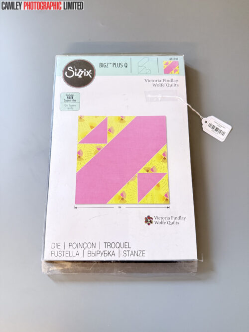 Sizzix Bigz Pro Plus Q Ellison Victoria Findlay Wolfe Quilts signature block 6in assembled - Sizzix #661649 [20219]