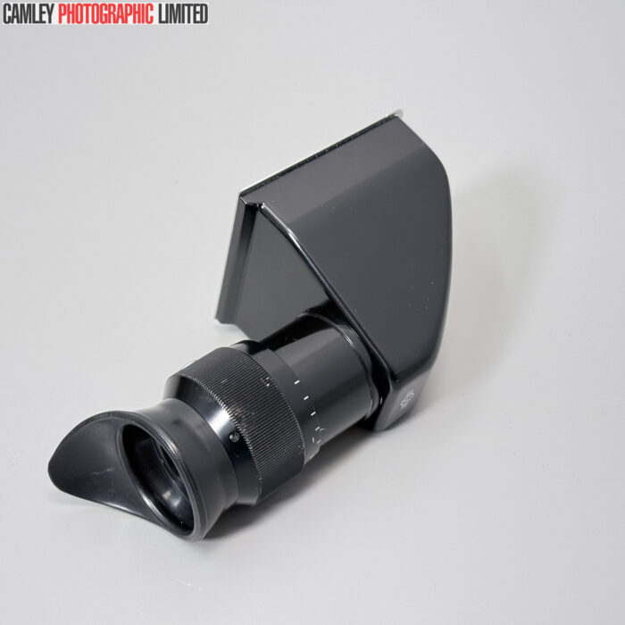 Hasselblad HC-4 90 Degree Prism Finder + Pouch (52086). Condition