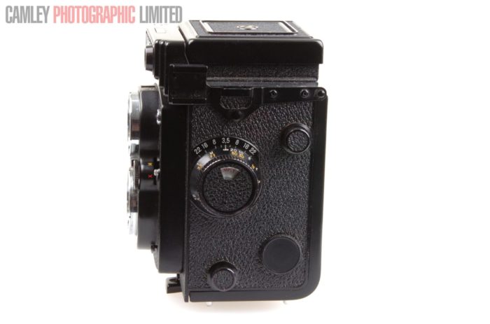 Yashica Mat-124 G TLR camera. Boxed. Graded: LN- [#8693] - Image 2